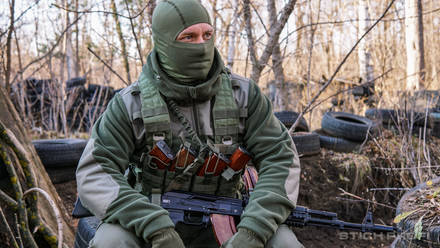 Толстовка с укрепляющими накладками